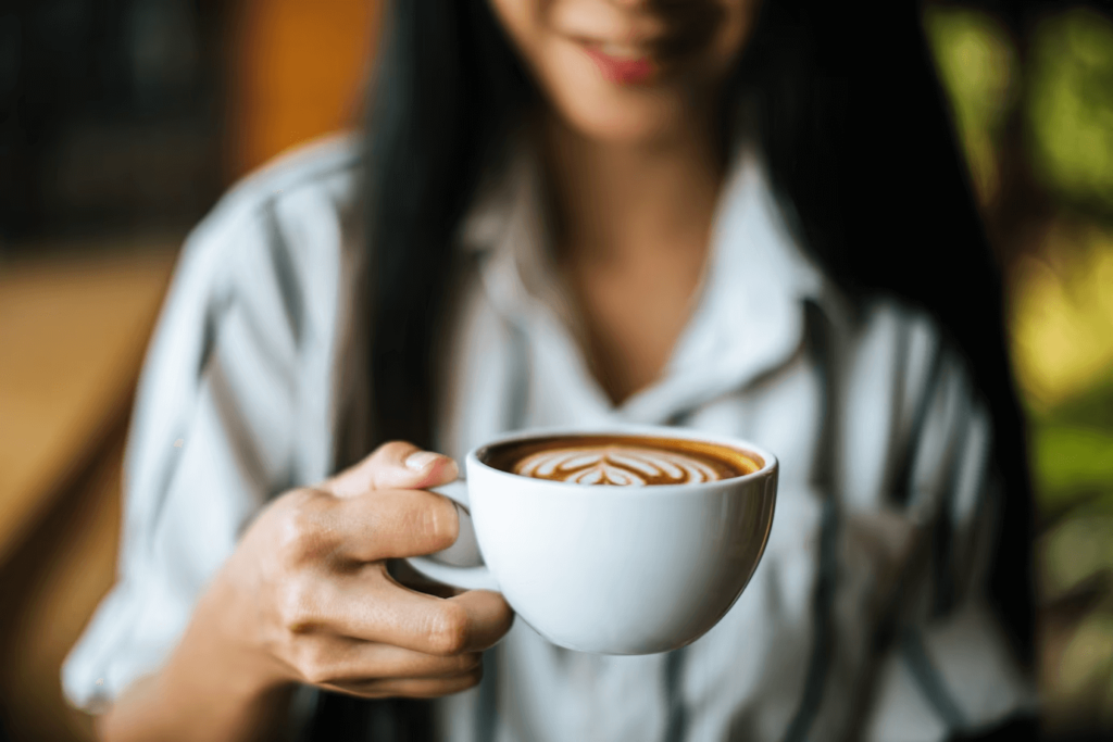 8 دلیل برای اینکه قهوه‌ی شما طعم بدی می‌دهد و روشهای برطرف کردن آن