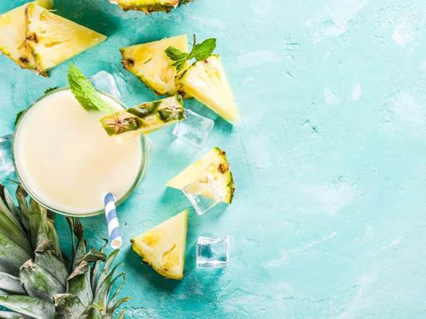 یخ و آناناس ترکیب اصلی پیناکلادا